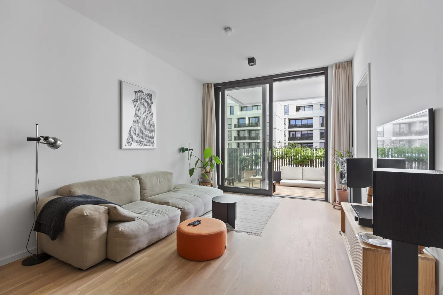 2 Zimmer Wohnung mit 60 m² in Berlin – Bild 1