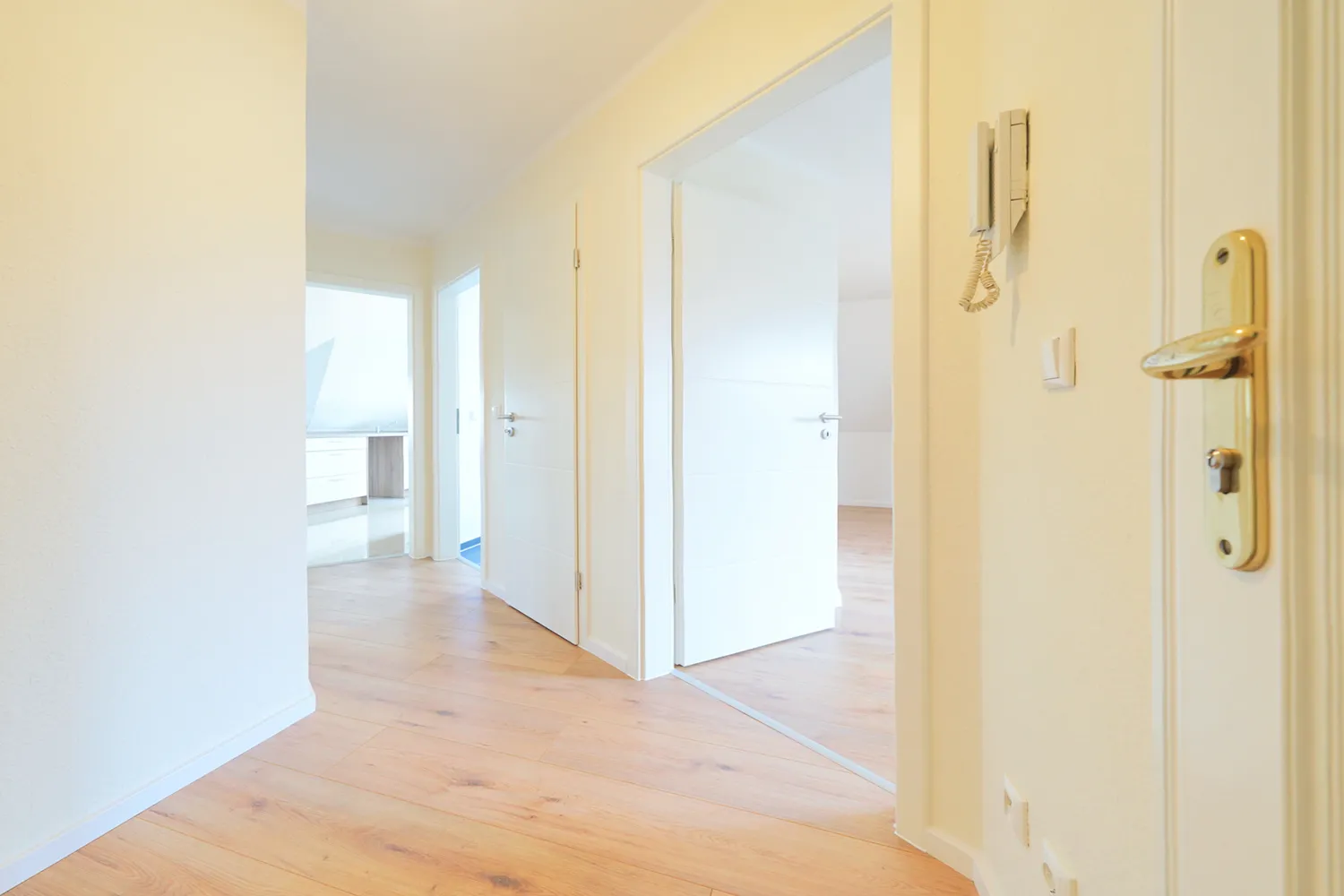 2 Zimmer Wohnung mit 64 m² in Dresden – Bild 12