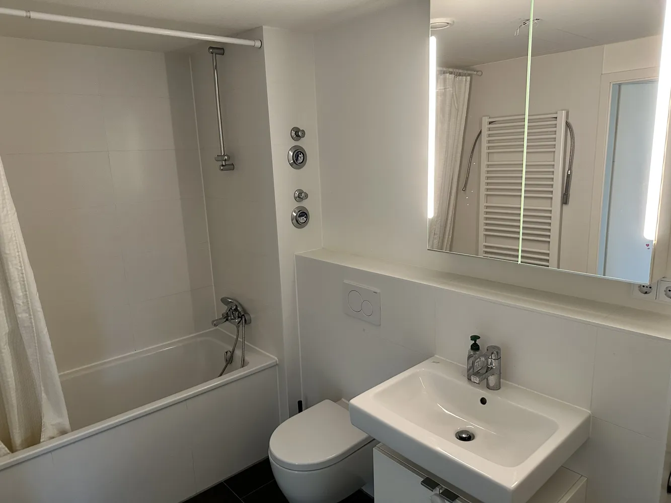 2 Zimmer Wohnung mit 62 m² in Hamburg – Bild 12