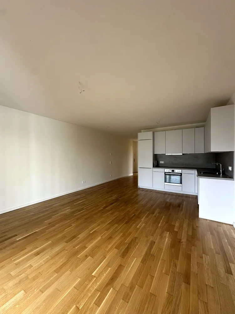2 Zimmer Wohnung mit 73 m² in Berlin – Bild 1