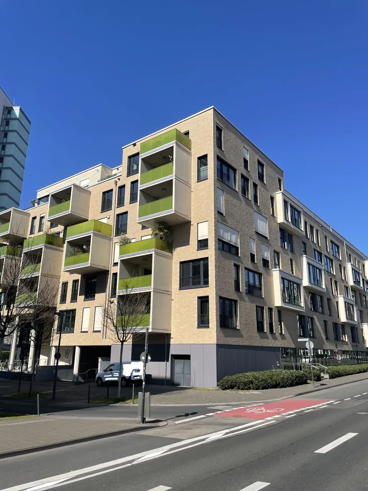 3 Zimmer Wohnung mit 156 m² in Köln – Bild 1