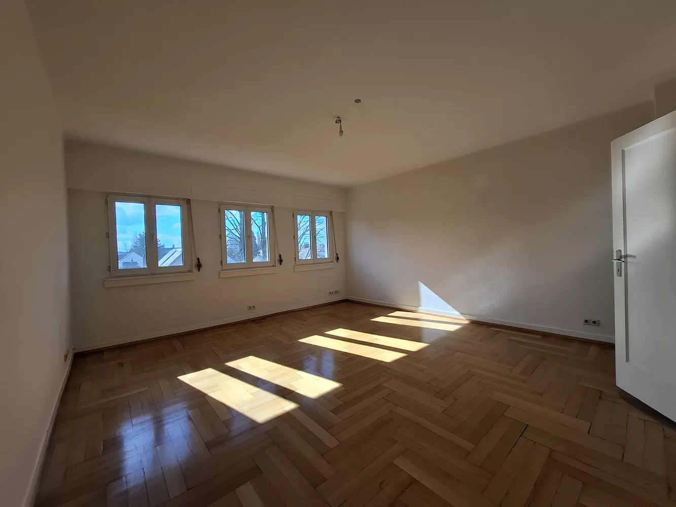 3 Zimmer Wohnung mit 98 m² in Karlsruhe – Bild 5
