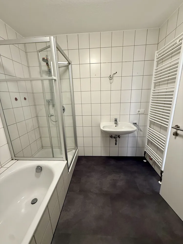 2 Zimmer Wohnung mit 74 m² in Neuwied – Bild 1