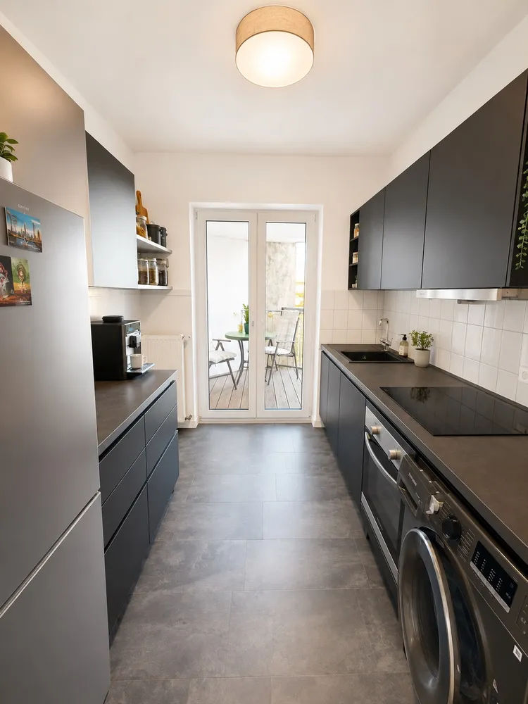 4 Zimmer Wohnung mit 103 m² in Düsseldorf – Bild 1