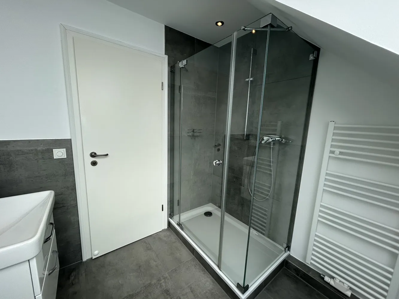 3 Zimmer Wohnung mit 100 m² in Wiesbaden – Bild 9