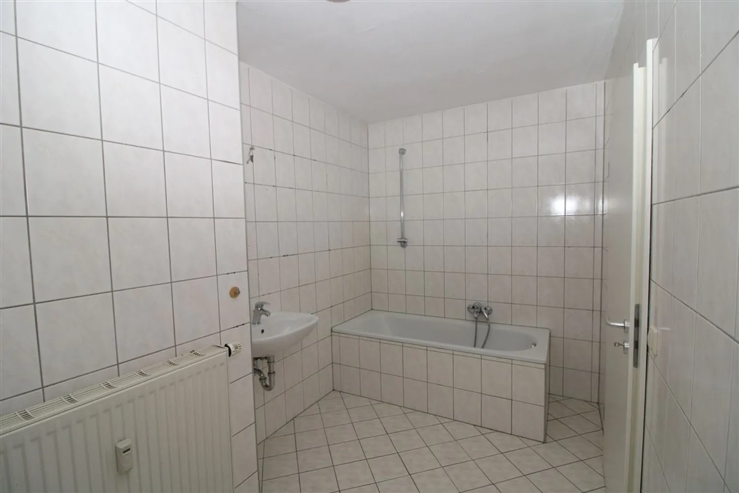 3 Zimmer Wohnung mit 98 m² in Plauen – Bild 1