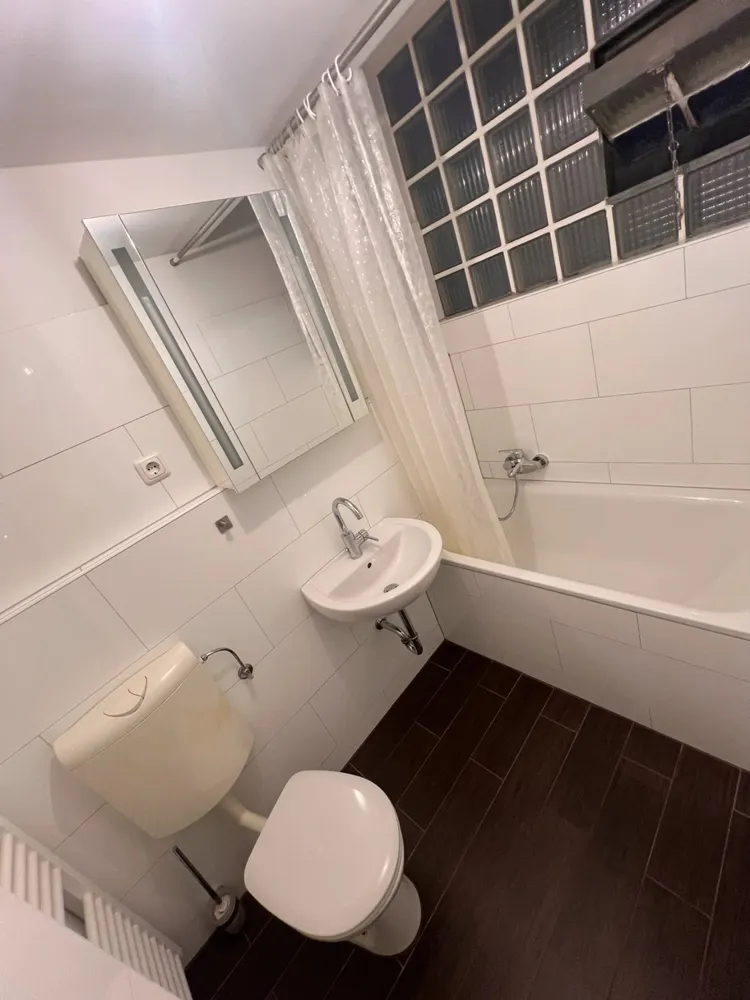 1 Zimmer Wohnung mit 28 m² in Köln – Bild 9