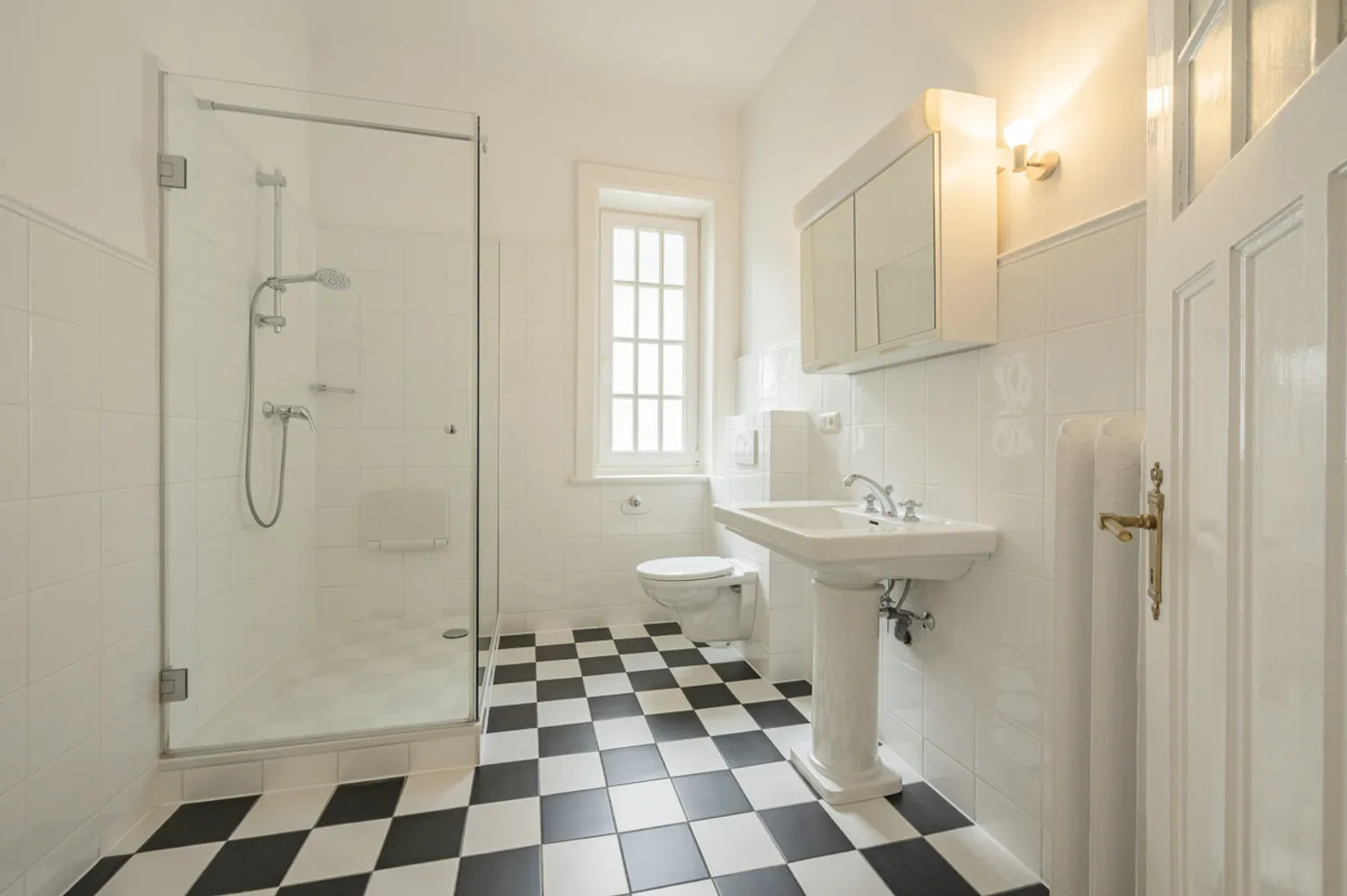 4 Zimmer Wohnung mit 125 m² in Hamburg – Bild 3