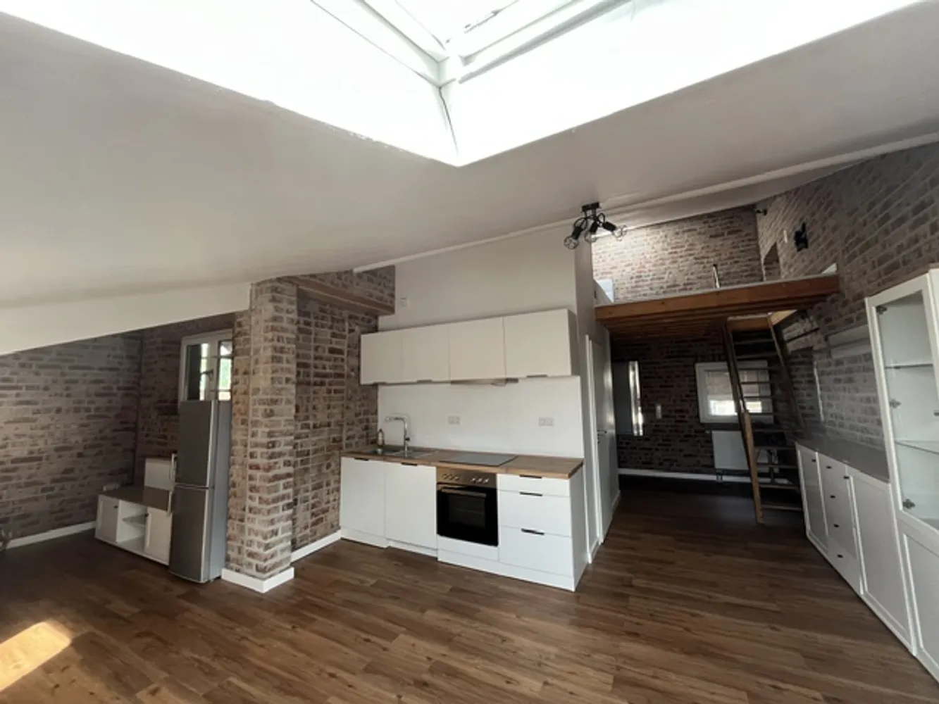 1 room apartment with 35 m² in Essen – Photo 2