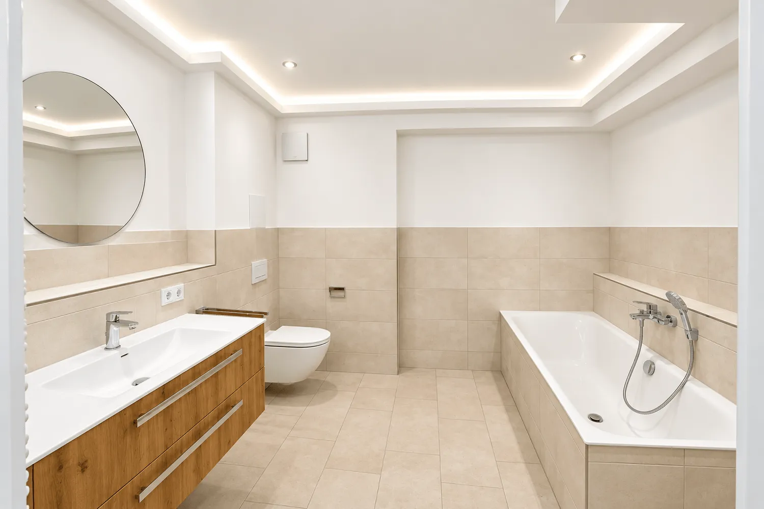5 Zimmer Wohnung mit 155 m² in München – Bild 2