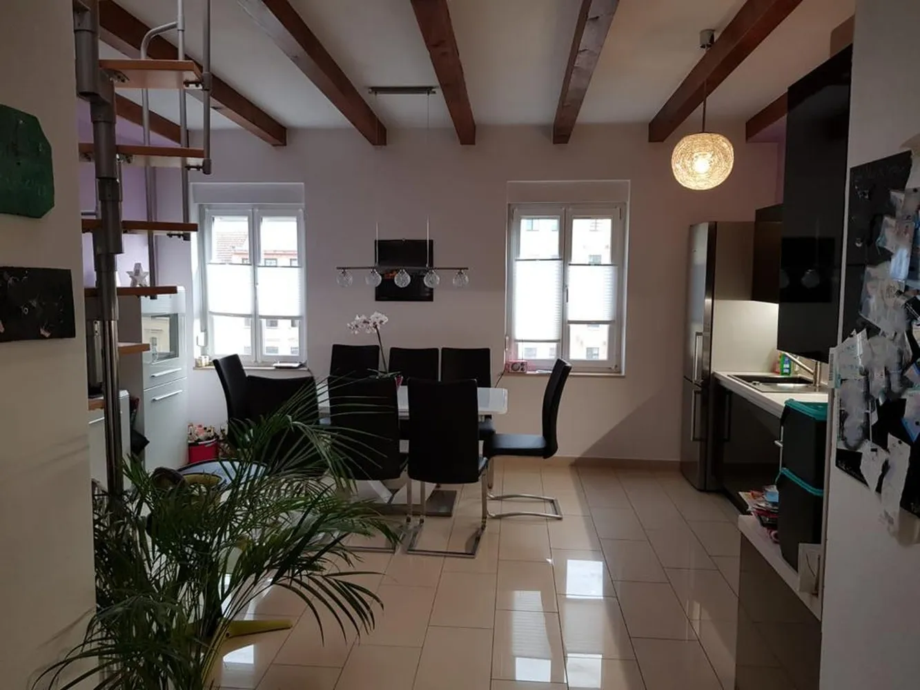3 Zimmer Wohnung mit 130 m² in Halle (Saale) – Bild 2