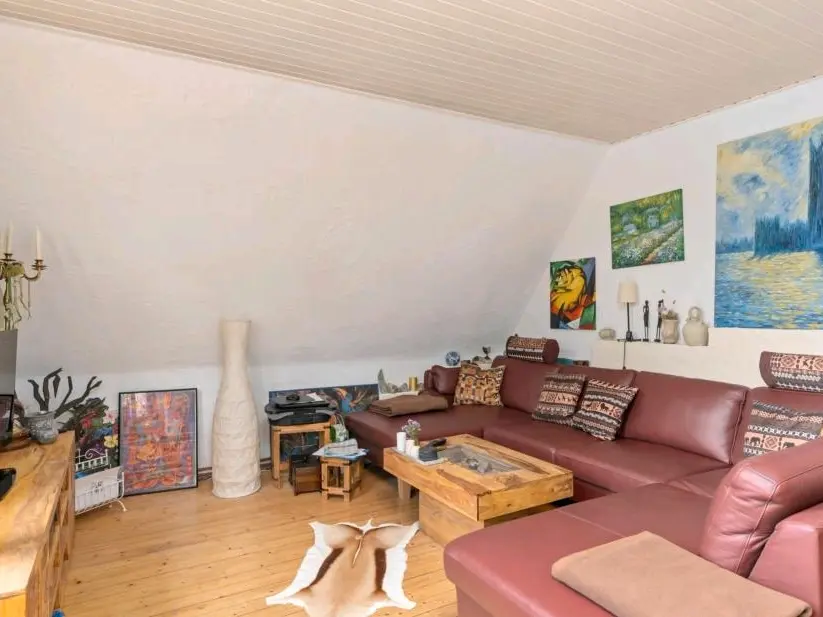 4 Zimmer Wohnung mit 125 m² in Bremen – Bild 1