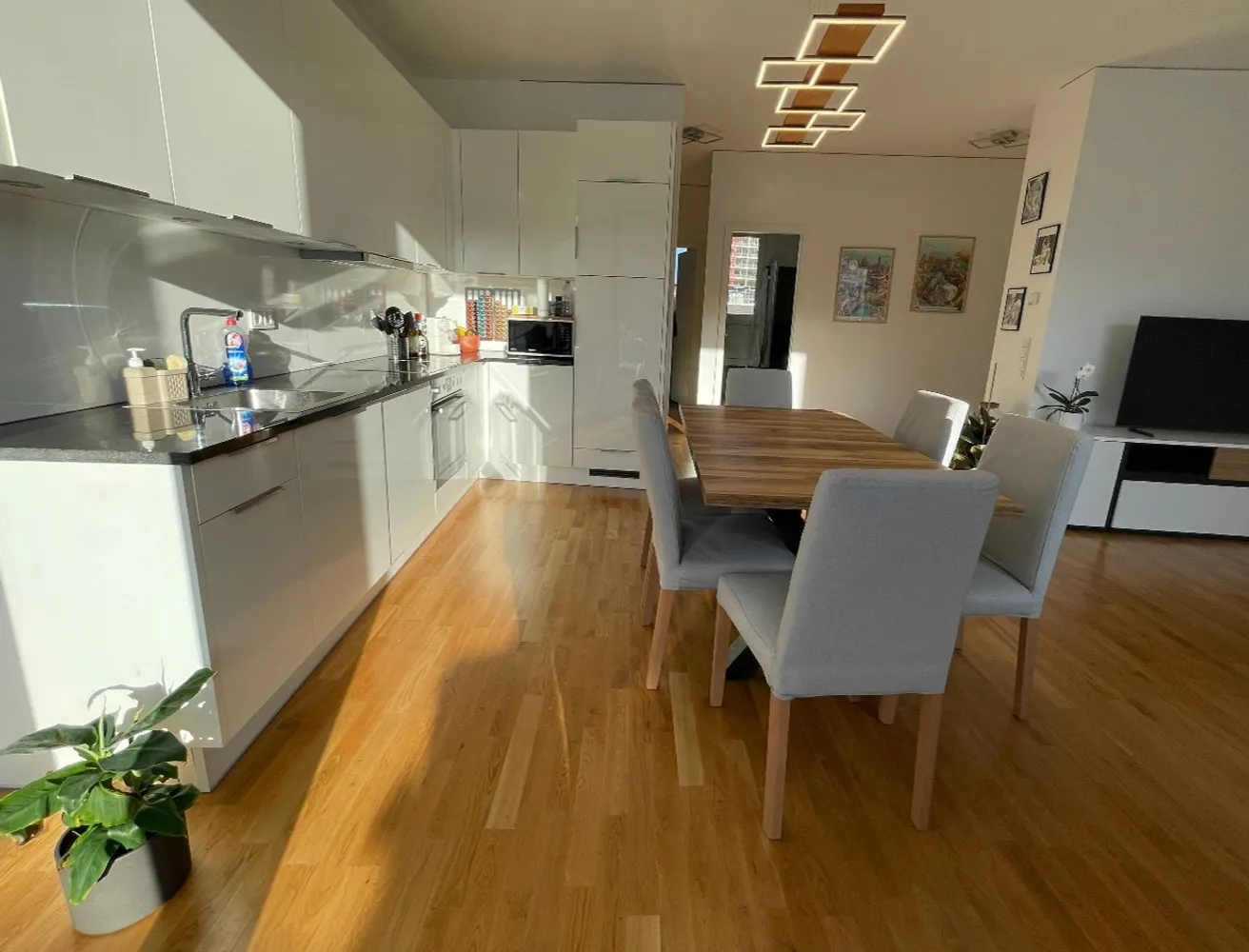 3 Zimmer Wohnung mit 106 m² in Frankfurt am Main – Bild 3