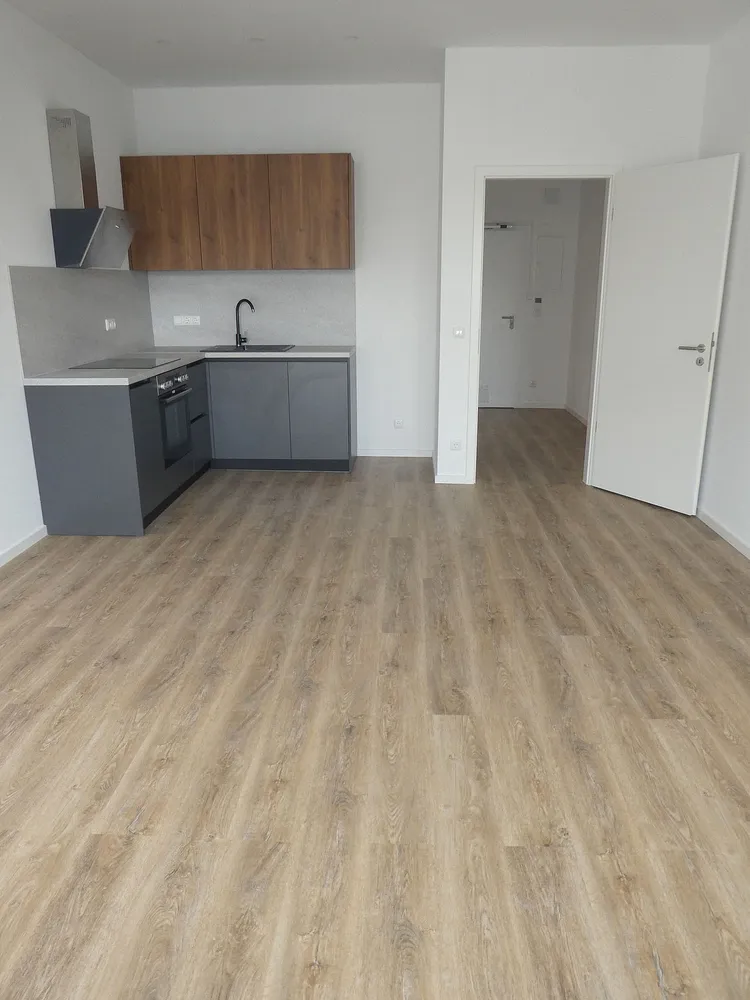 2 Zimmer Wohnung mit 73 m² in Berlin – Bild 7