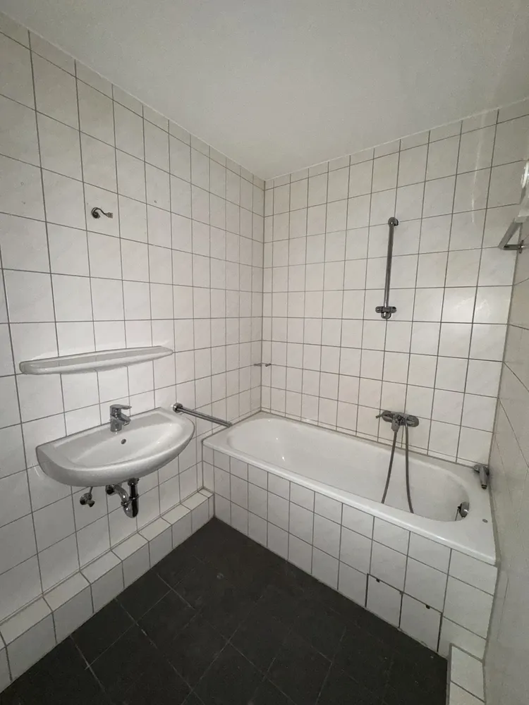 4 Zimmer Wohnung mit 76 m² in Duisburg – Bild 9
