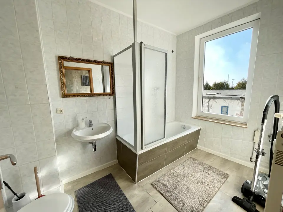Shared room with 45 m² in Schwerin – Photo 5