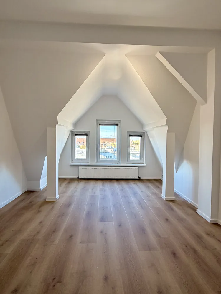 2 Zimmer Wohnung mit 79 m² in Berlin – Bild 2