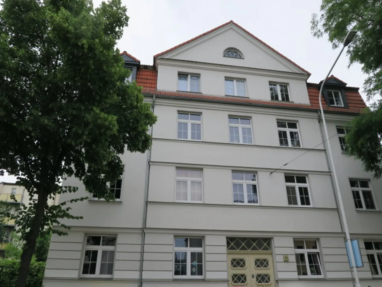 4 Zimmer Wohnung mit 82 m² in Halle (Saale) – Bild 1
