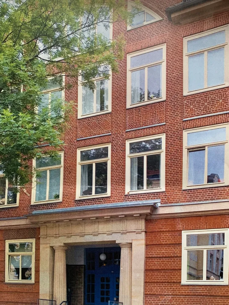 2 Zimmer Wohnung mit 67 m² in Hamburg – Bild 1