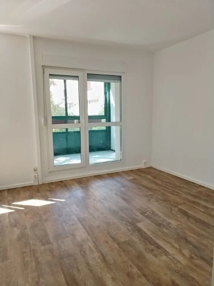 2 Zimmer Wohnung mit 49 m² in Halle (Saale) – Bild 2