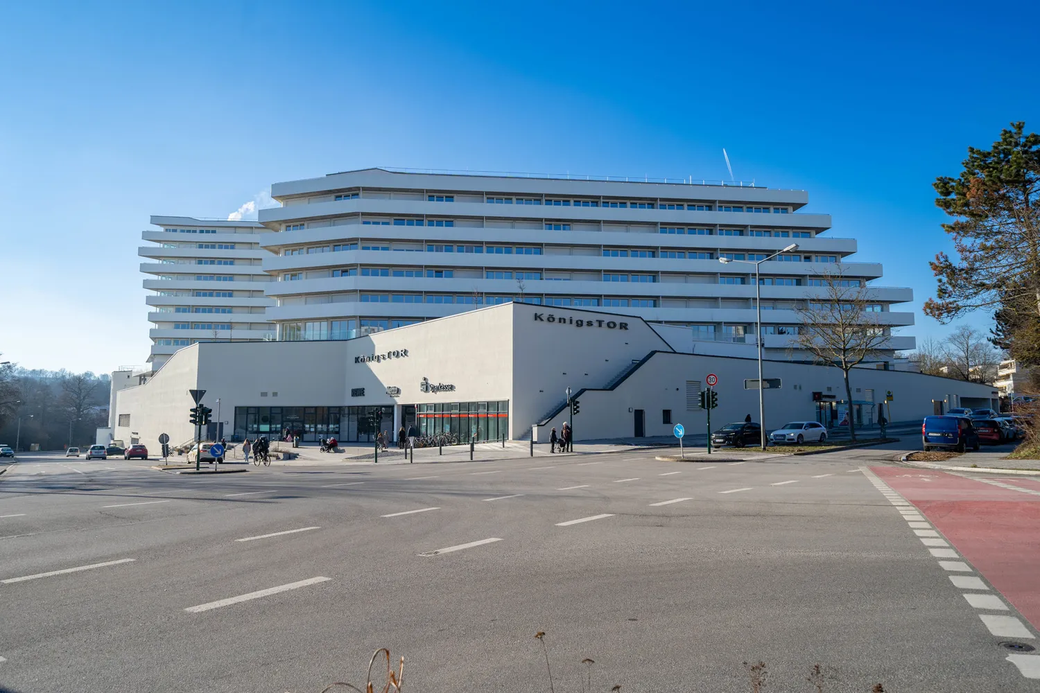 3 Zimmer Wohnung mit 102 m² in Regensburg – Bild 2