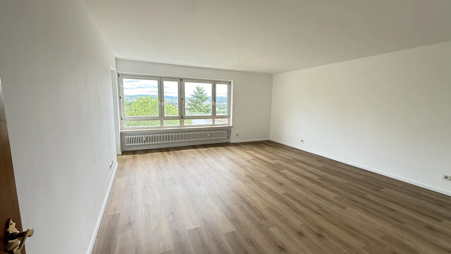 3 Zimmer Wohnung mit 118 m² in Kassel – Bild 2
