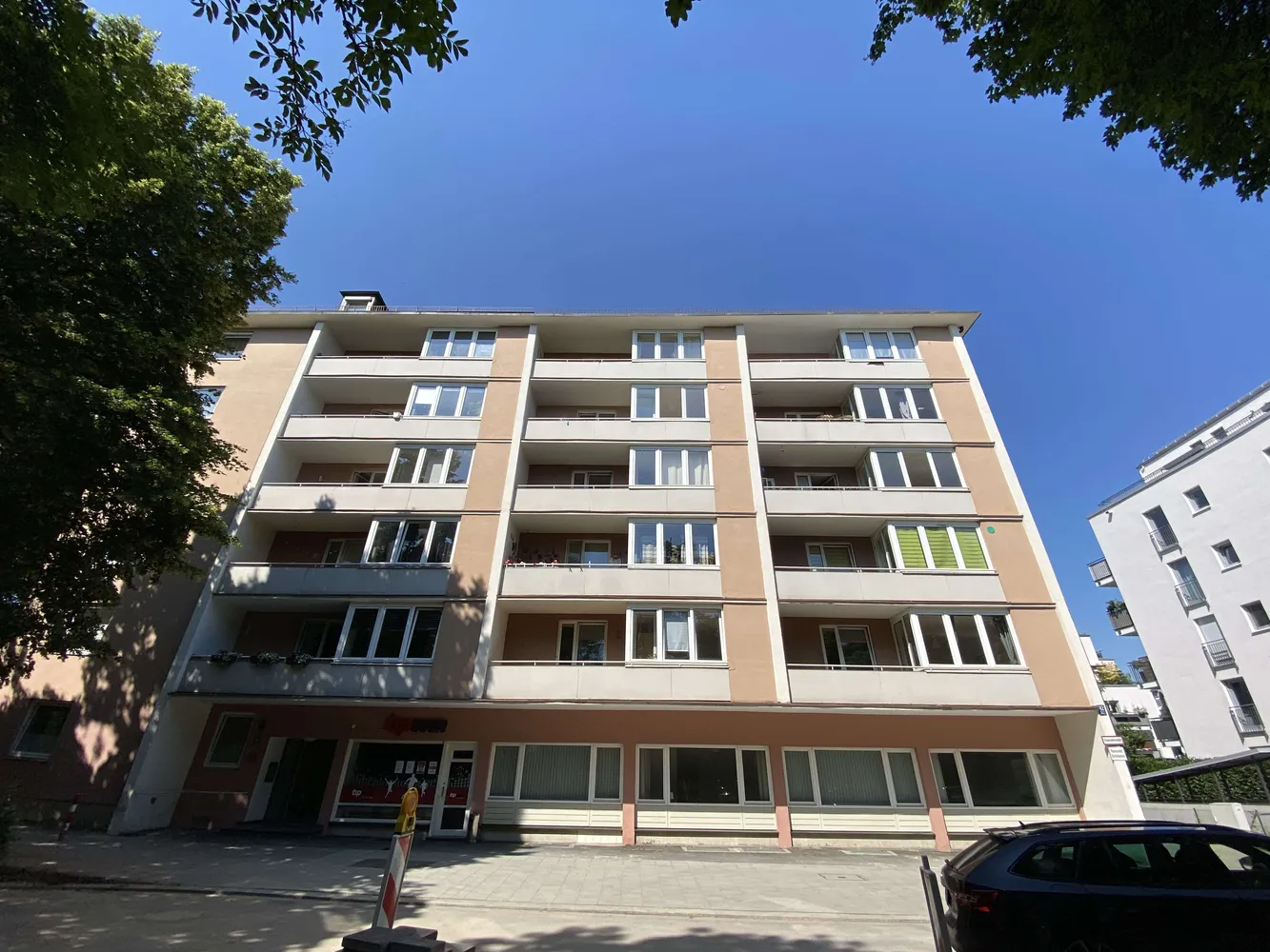 4 Zimmer Wohnung mit 81 m² in München – Bild 2