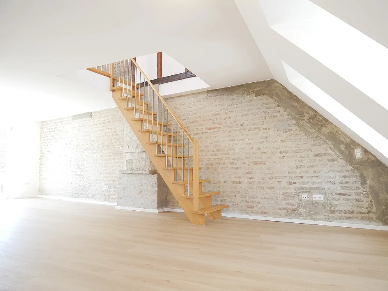2 room apartment with 116 m² in Augsburg – Photo 11