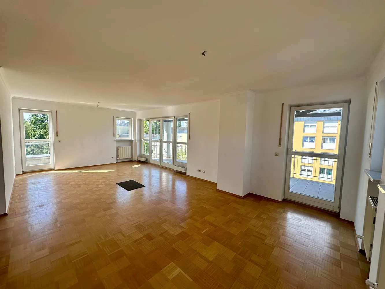 2 Zimmer Wohnung mit 90 m² in Straubing – Bild 2