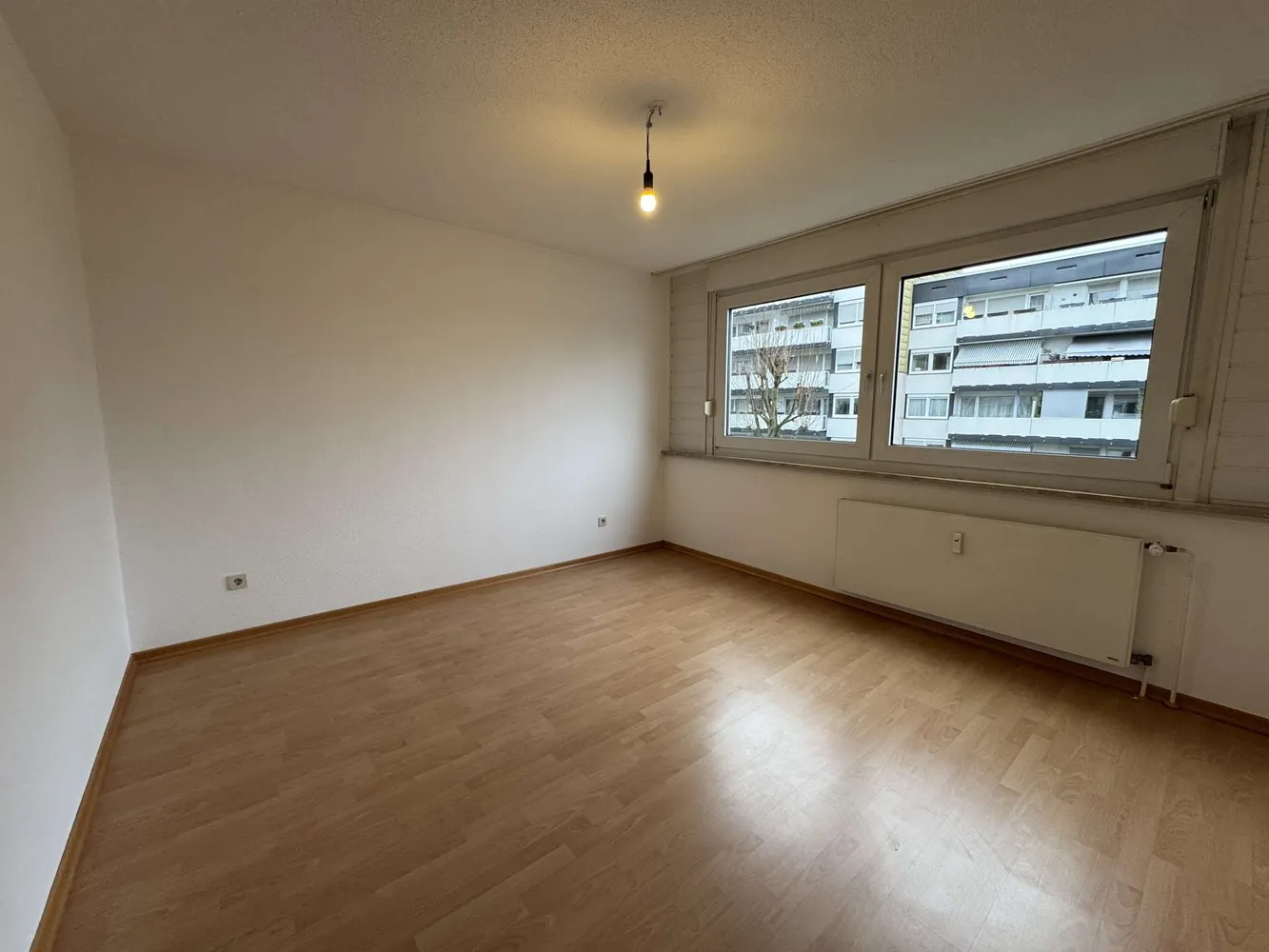 4 Zimmer Wohnung mit 97 m² in Köln – Bild 2