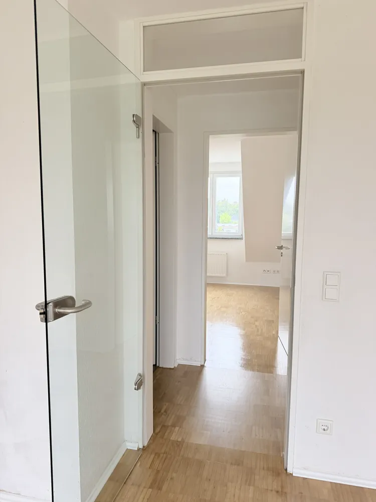 4 Zimmer Wohnung mit 75 m² in Düsseldorf – Bild 4
