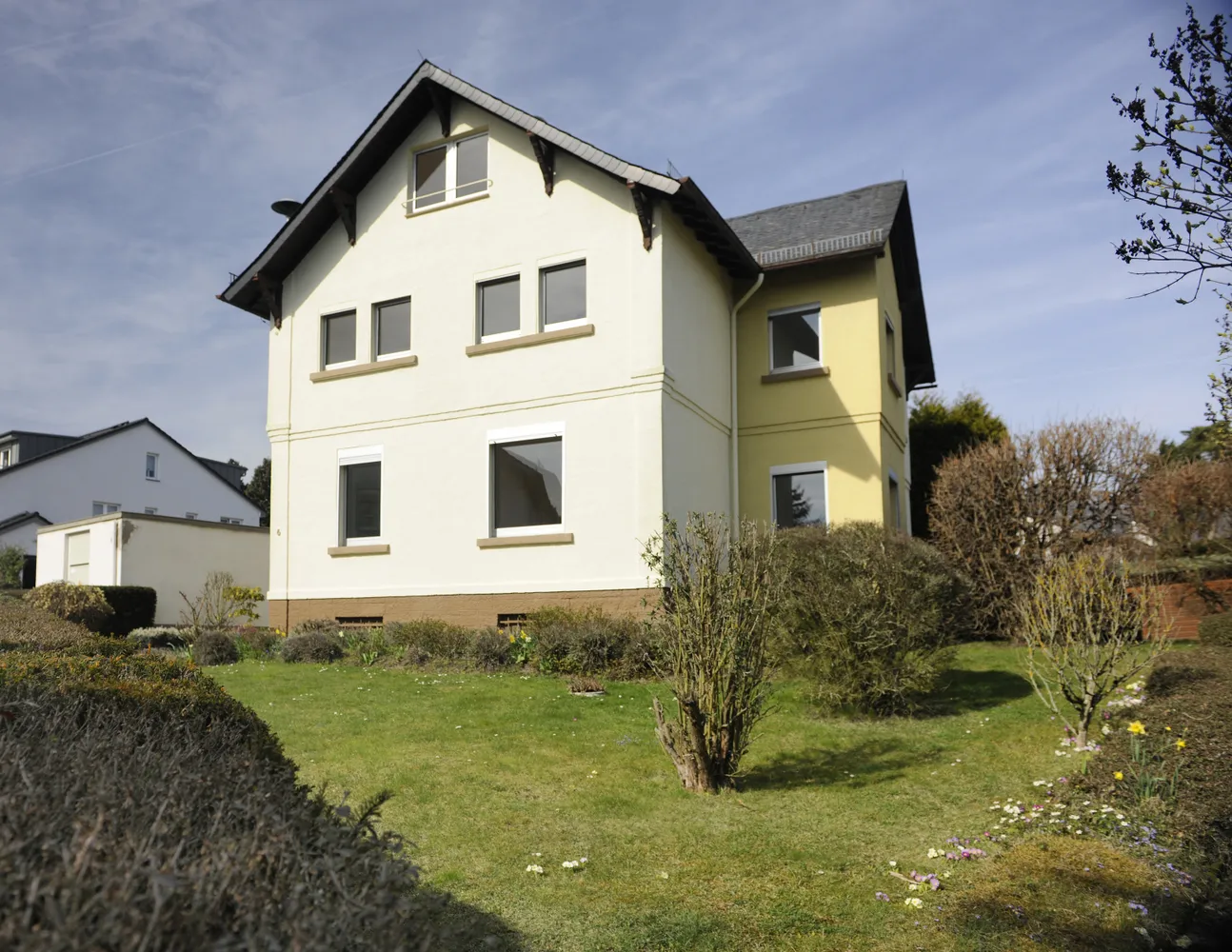 9 Zimmer Haus mit 200 m² in Hofheim am Taunus – Bild 3