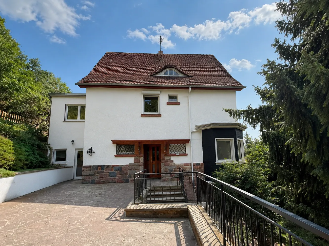 7 Zimmer Haus mit 260 m² in Bensheim – Bild 1