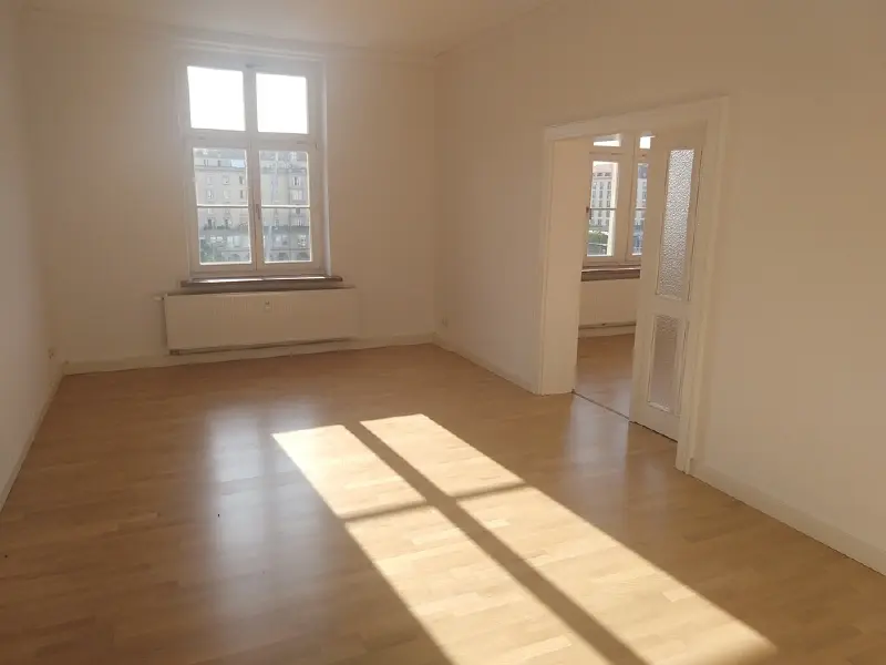 4 Zimmer Wohnung mit 120 m² in Dresden – Bild 2