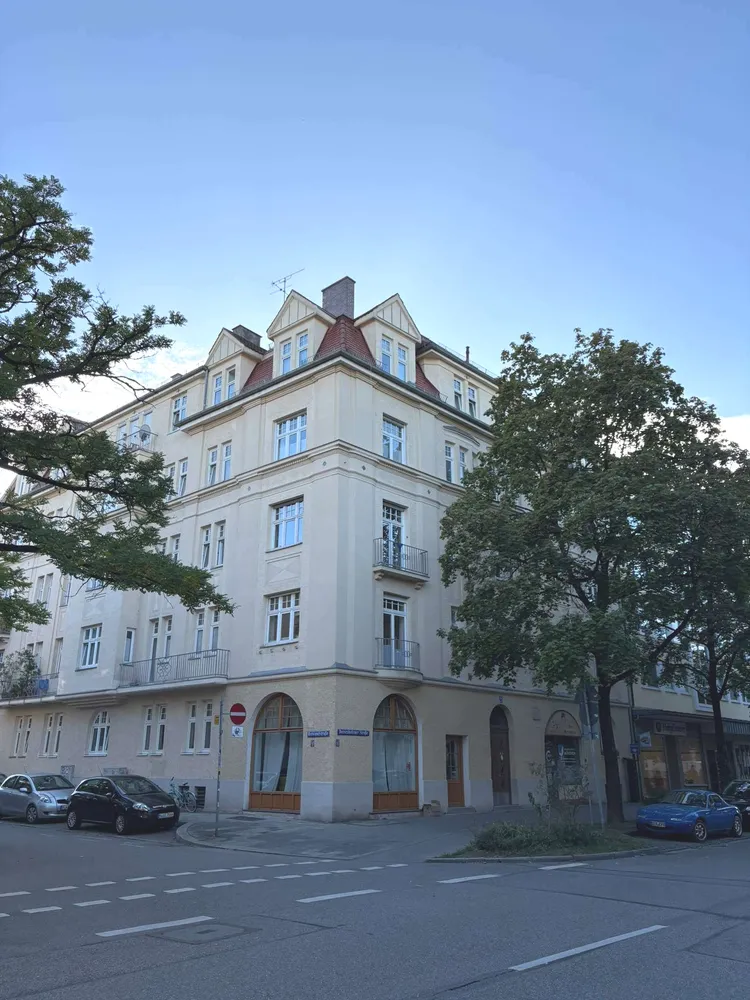 2 room apartment with 52 m² in Munich – Photo 1