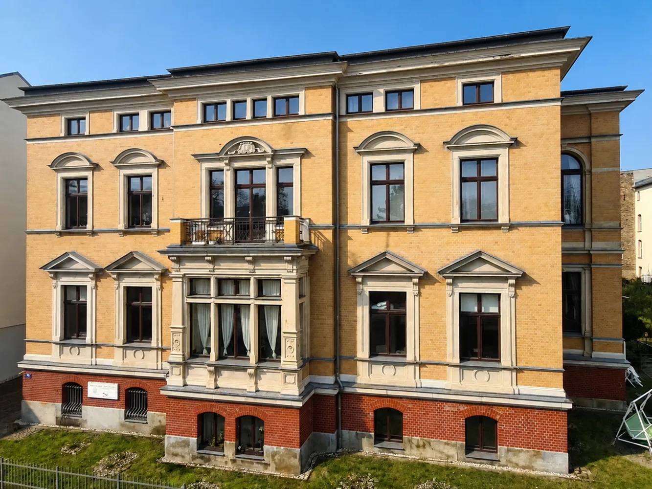 2 Zimmer Wohnung mit 80 m² in Halle (Saale) – Bild 11