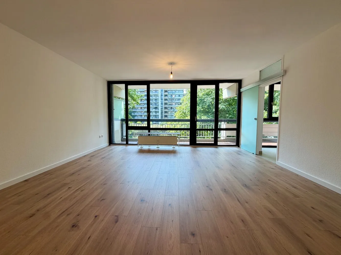 2 Zimmer Wohnung mit 67 m² in Köln – Bild 2