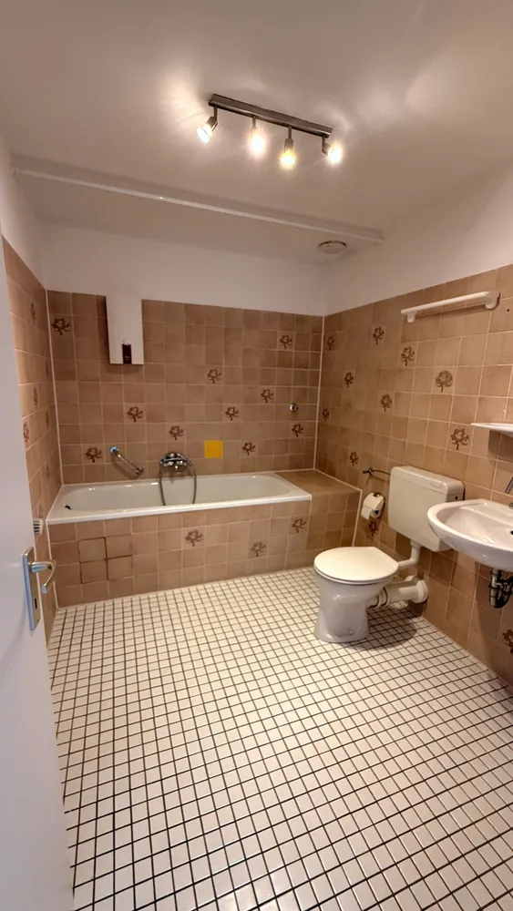 2 Zimmer Wohnung mit 66 m² in Köln – Bild 1
