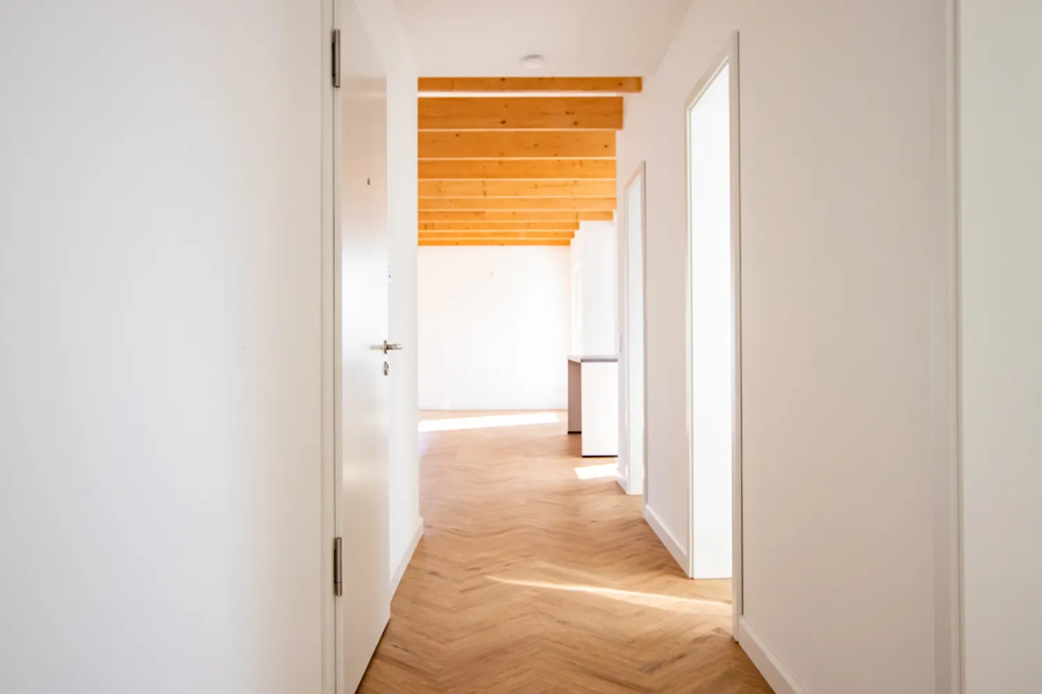 4 Zimmer Wohnung mit 131 m² in Hamburg – Bild 2