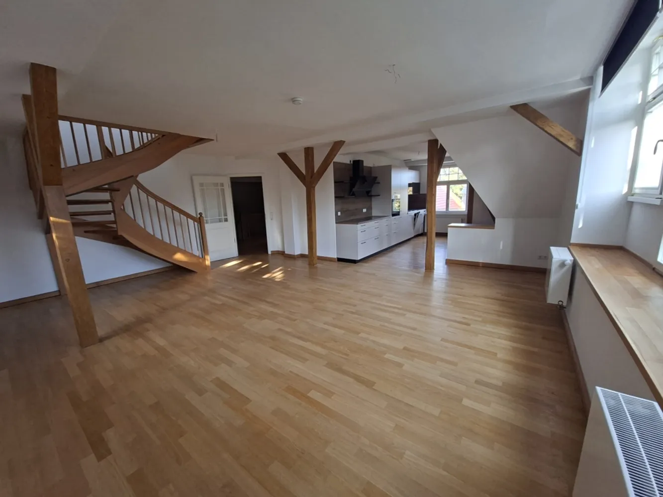 2 Zimmer Wohnung mit 99 m² in Dresden – Bild 2
