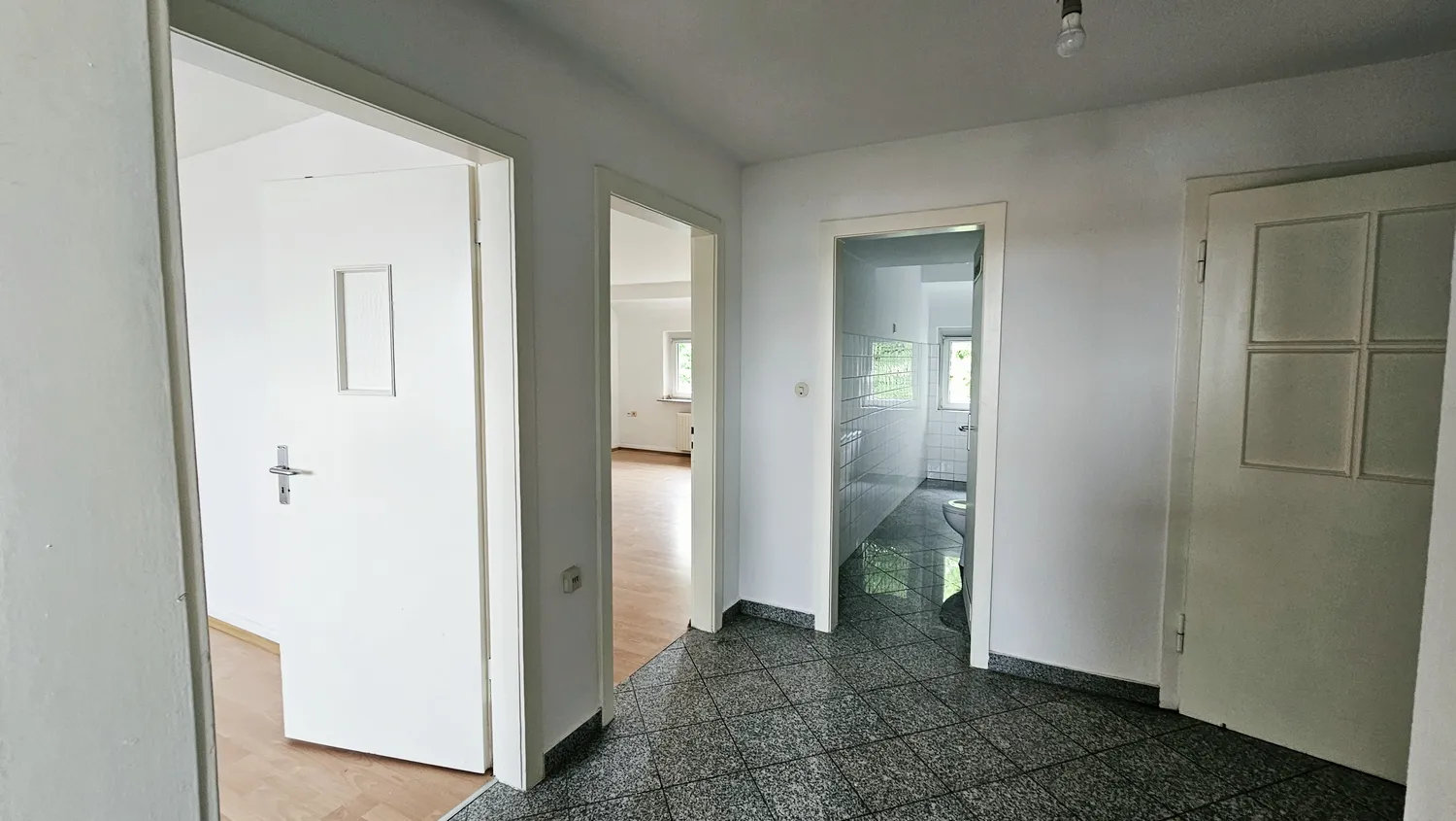 2 Zimmer Wohnung mit 78 m² in Krefeld – Bild 6