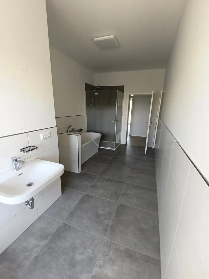 4 Zimmer Wohnung mit 136 m² in Hoyerswerda – Bild 4