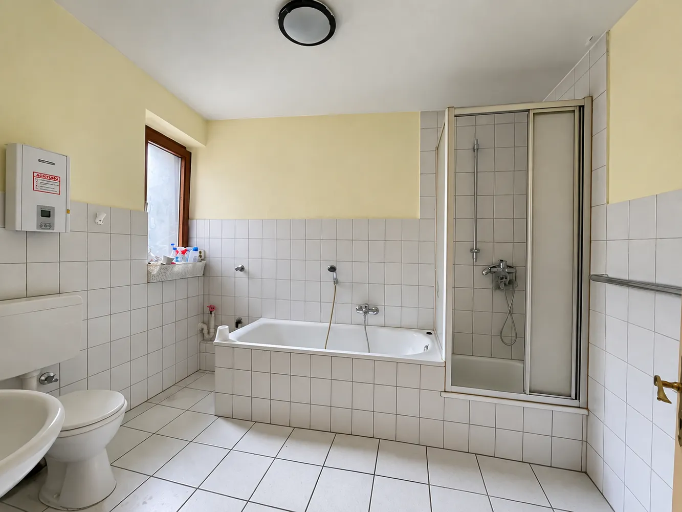 2 Zimmer Wohnung mit 75 m² in Krefeld – Bild 2
