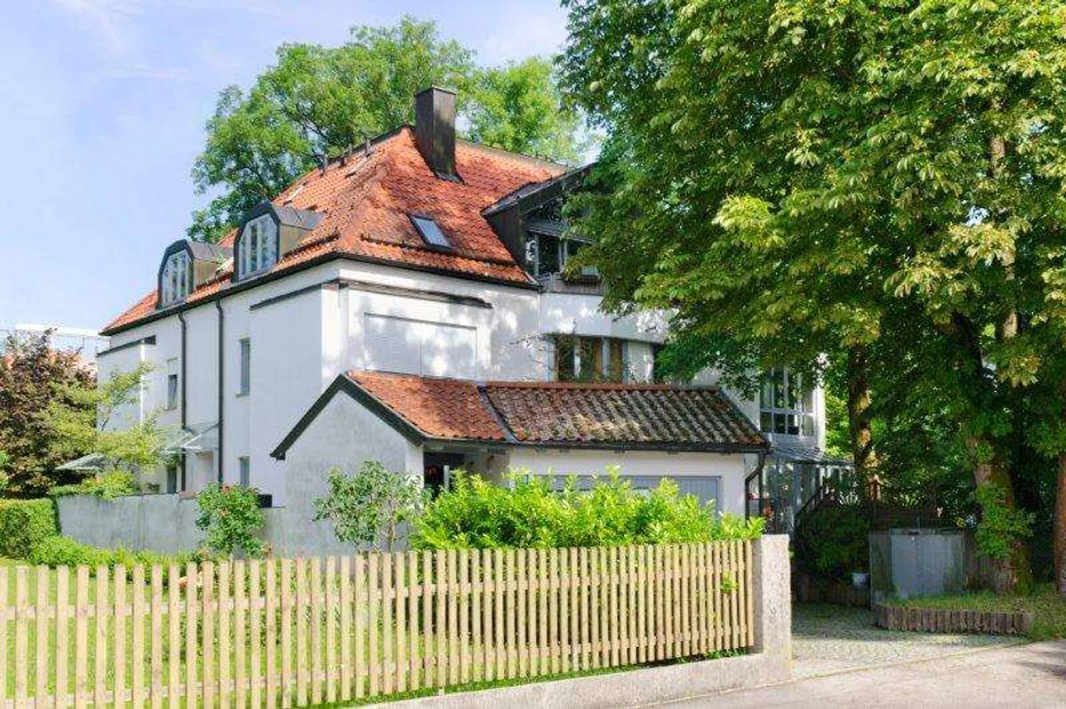 3 Zimmer Wohnung mit 90 m² in München – Bild 1