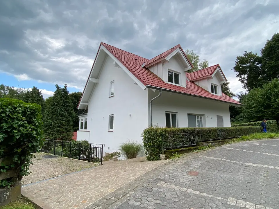 6 Zimmer Haus mit 208 m² in Lohmar – Bild 2