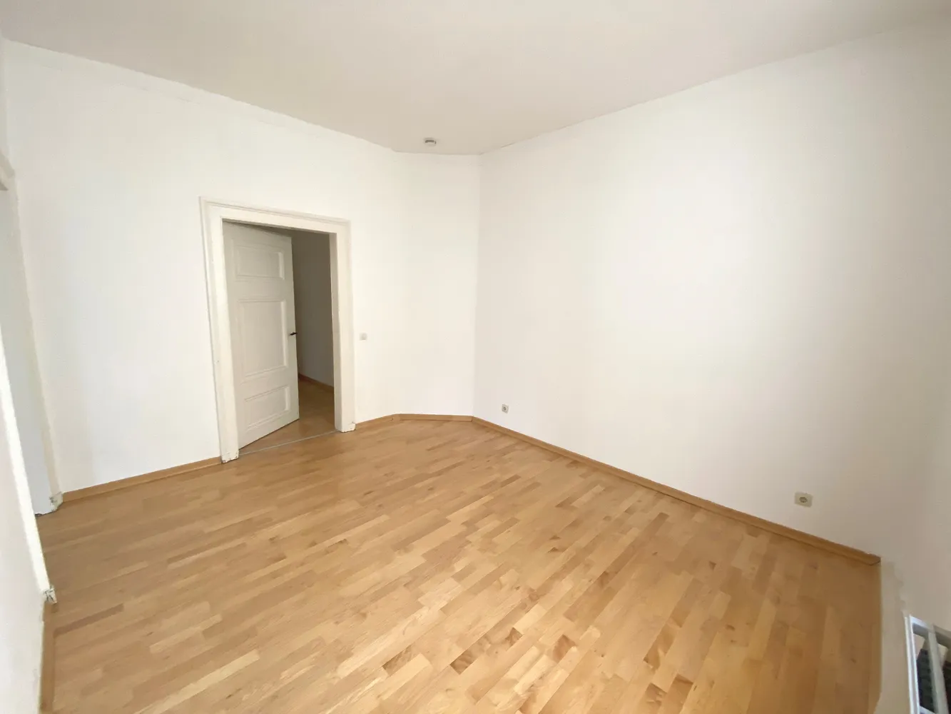 3 Zimmer Wohnung mit 83 m² in Hannover – Bild 2