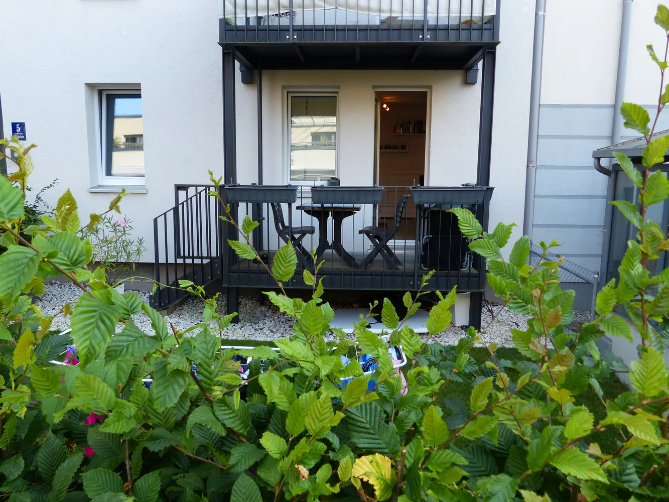 2 Zimmer Wohnung mit 60 m² in München – Bild 2