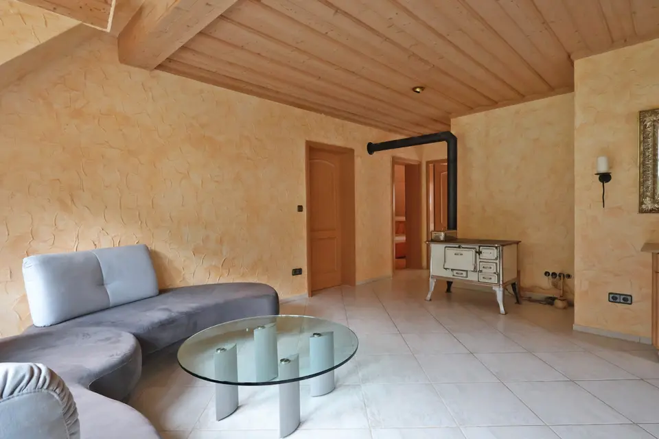 3 Zimmer Wohnung mit 113 m² in Sonneberg – Bild 3