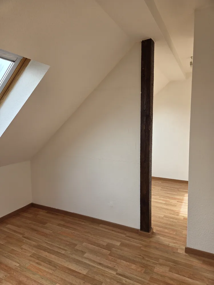 3 Zimmer Wohnung mit 80 m² in Weißenfels – Bild 1