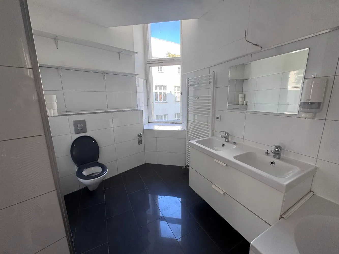 6 Zimmer Wohnung mit 192 m² in Berlin – Bild 4
